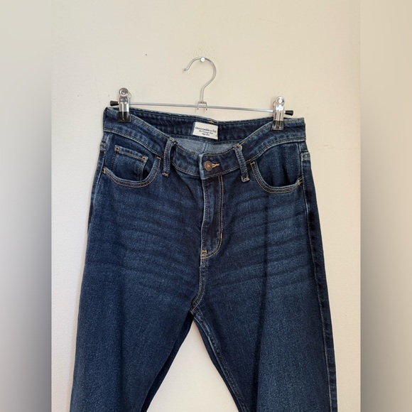 Abercrombie The Vintage Flare High Rise Jeans with Raw Hem - Dark Wash 27/4 - Picture 3 of 7